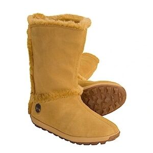 Timberland Faux-Fur & Suede Pull-On Mukluk Boots Wheat 10